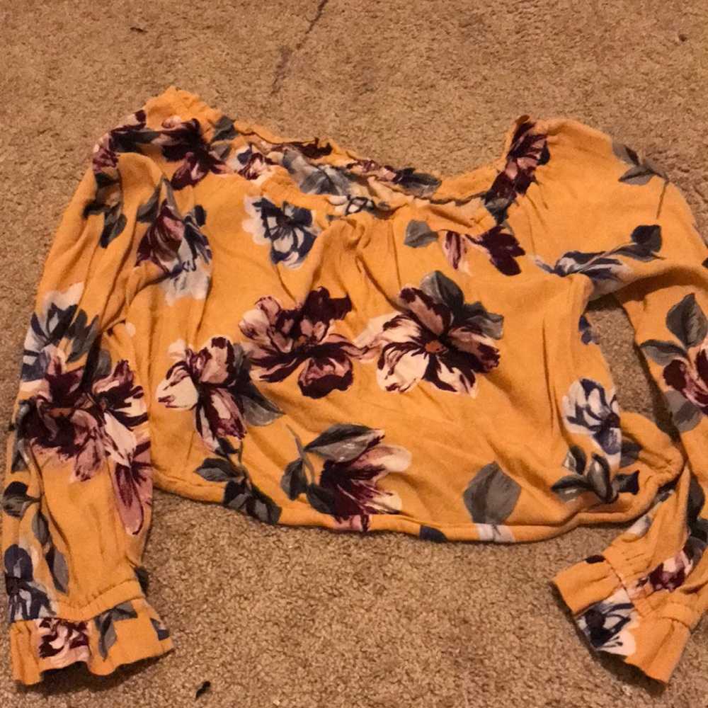 Kendall & Kylie crop